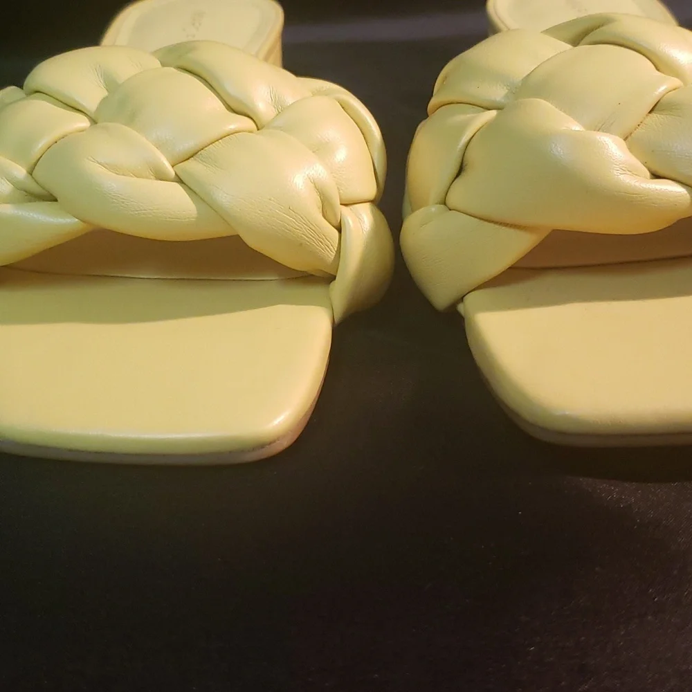 Marc Fisher Braided Toe Strap Slide Sandal - Picture 2 of 4